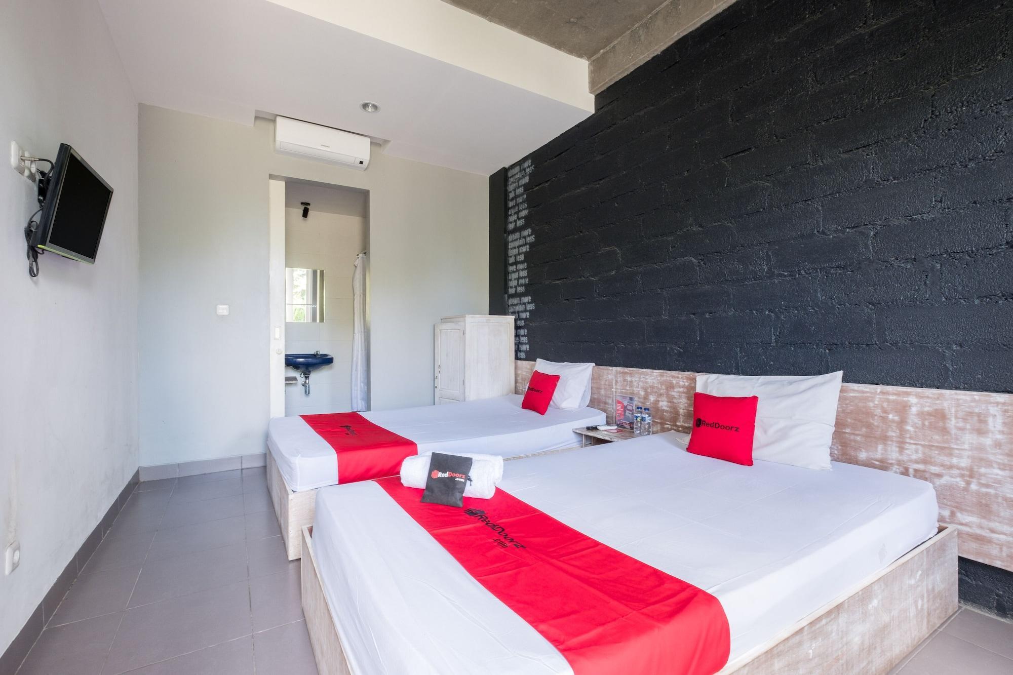 Reddoorz @ Pecatu Ungasan Hotel Екстериор снимка