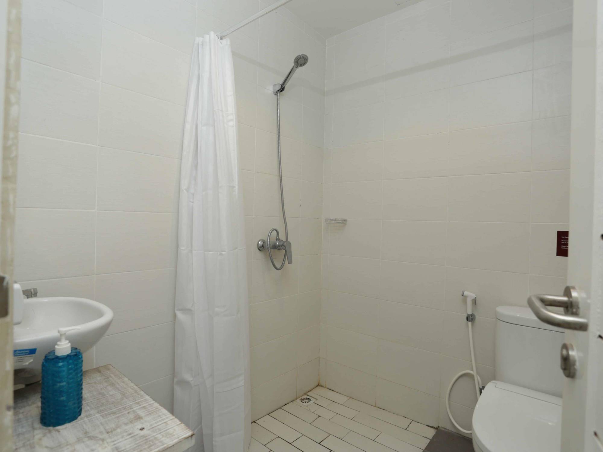 Reddoorz @ Pecatu Ungasan Hotel Екстериор снимка